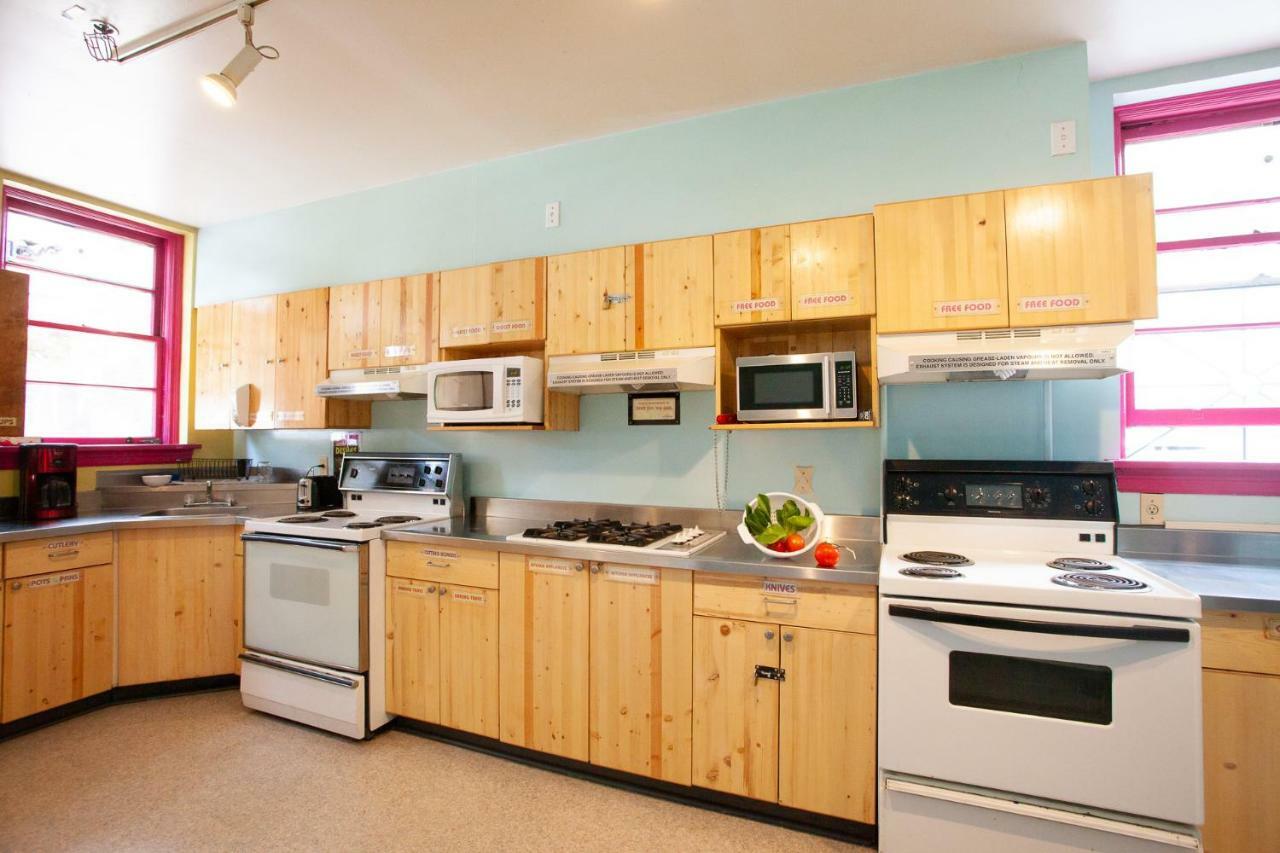 Ocean Island Inn | Backpackers | Suites Victoria Exterior foto